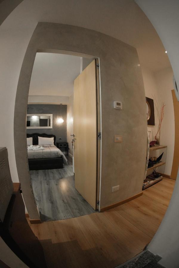 La Residenza Isabella Hotel Milan Bagian luar foto