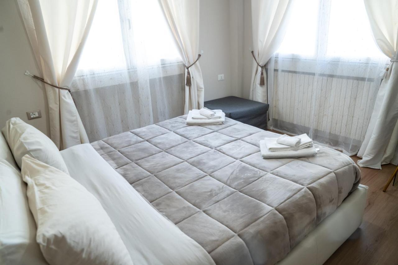 La Residenza Isabella Hotel Milan Bagian luar foto